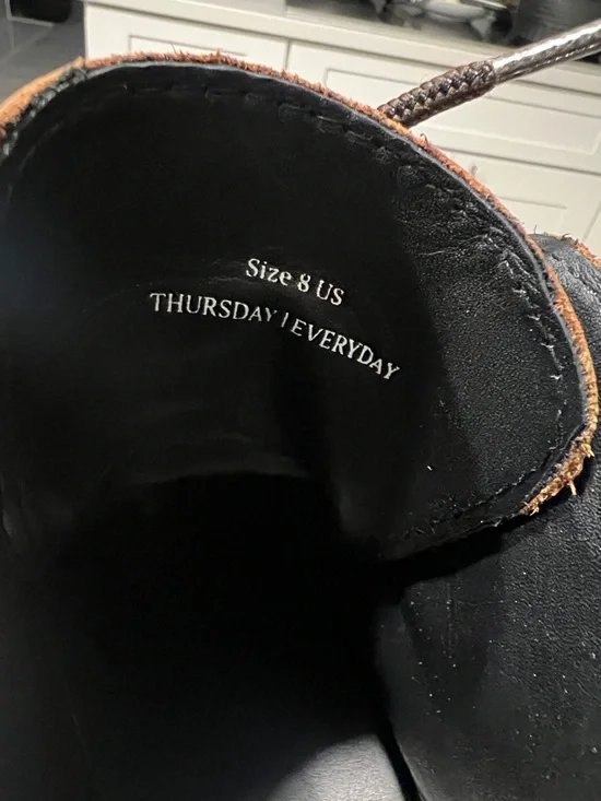 Thursday Boot Company Men's Tan Leather Captain Cap-Toe Lace-Up Boots size 8 - Picture 4 of 15